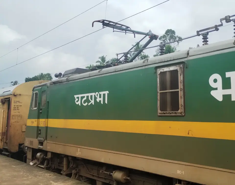 56705 Punalur - Kanniyakumari Passenger train photo 3