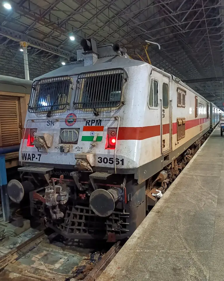 12521 Barauni - Ernakulam Junction. Rapti Sagar Express train photo 2